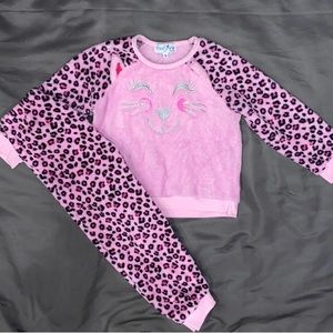 Girls matching pajamas set Size 5